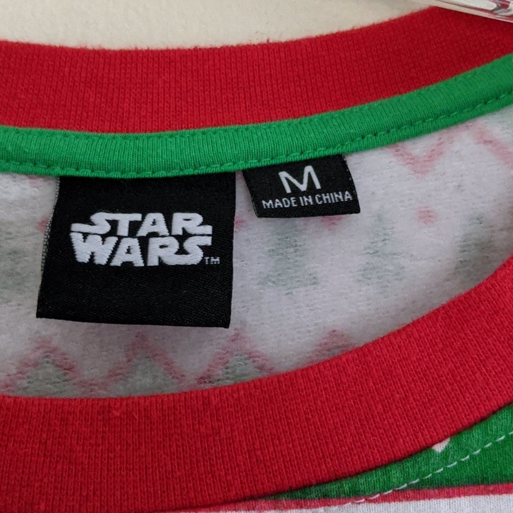 Star Wars Empire Xmas pullover top size Medium - Picture 4 of 8